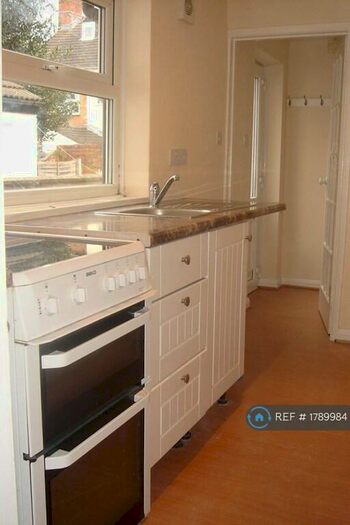 2 Bedroom Terraced House To Rent In Cambridge Street, Grantham, NG31