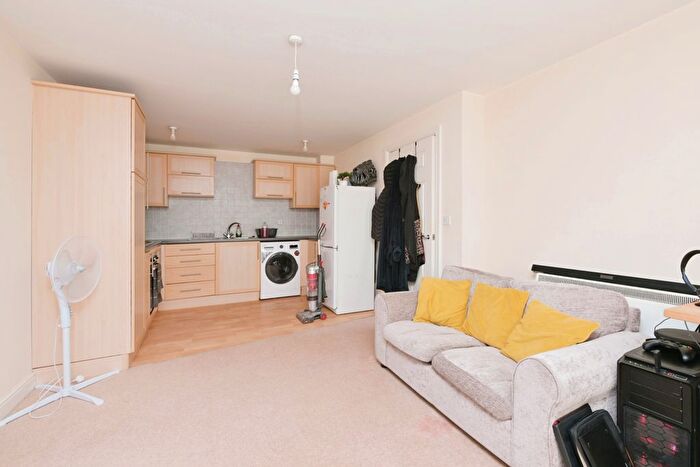 1 Bedroom Flat For Sale In Braunston Close, Northampton, Northamptonshire, NN4