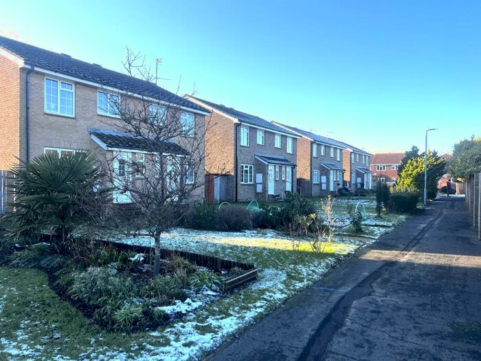 3 Bedroom House To Rent In Shelley Walk, Eastbourne, BN23