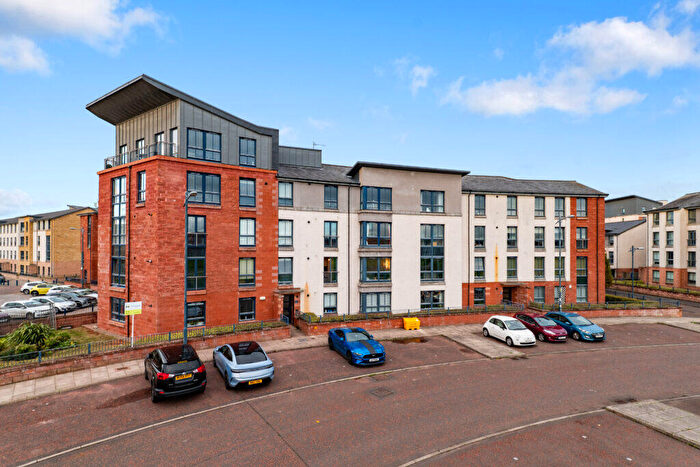 2 Bedroom Apartment For Sale In Richmond Park Gardens, Oatlands, G5