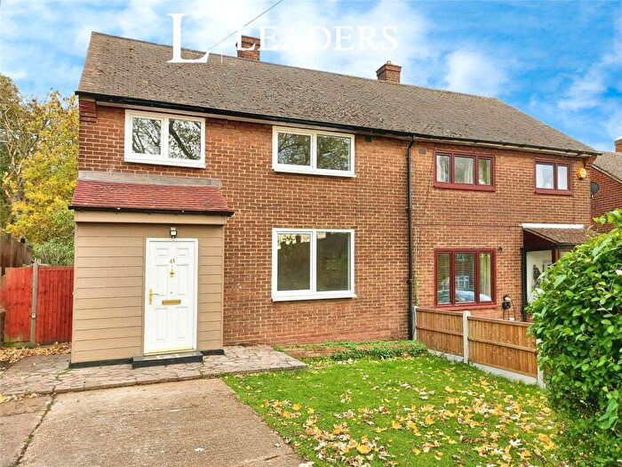 3 Bedroom Semi Detached House To Rent In Tring Gardens, RM3