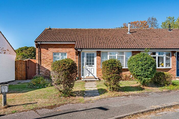 2 Bedroom Semi Detached Bungalow For Sale In Thames Avenue, Bicester, OX26