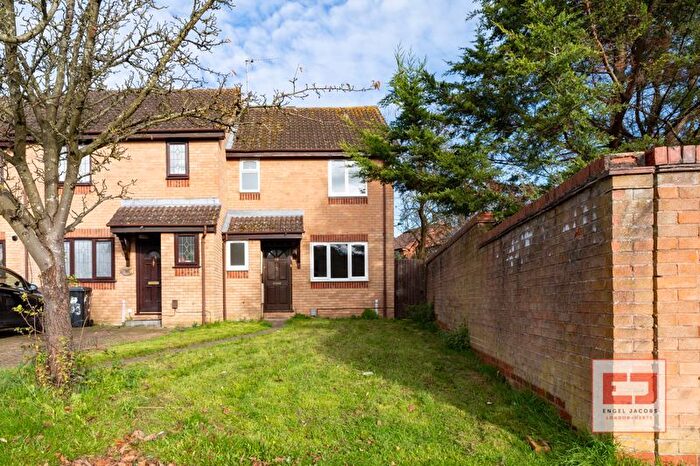 3 Bedroom Terraced House To Rent In The Campions, Borehamwood, WD6