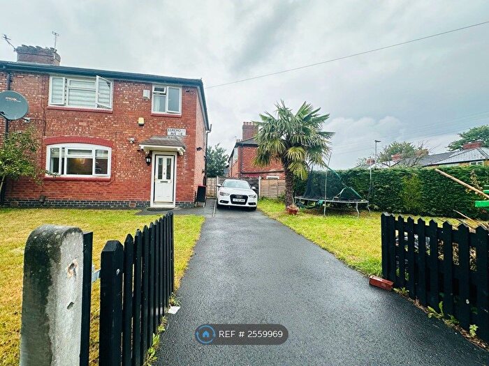 3 Bedroom Semi-Detached House To Rent In Egremont Avenue, Manchester, M20