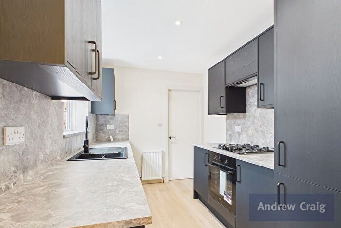 3 Bedroom Flat For Sale In St. Vincent Street, South Shields, NE33