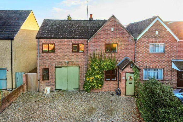 4 Bedroom Semi-Detached House To Rent In High Street, Culham, Abingdon, Oxfordshire, OX14