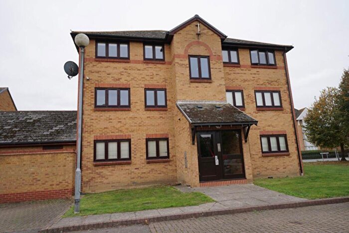 2 Bedroom Flat To Rent In Grays, Essex., RM17
