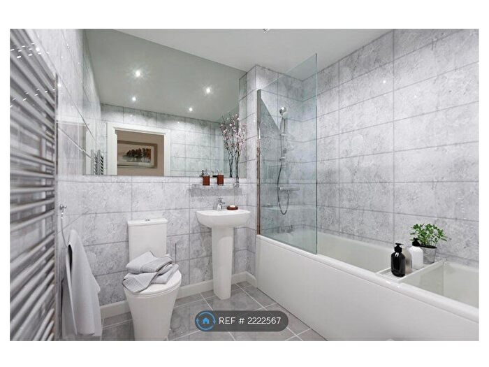 2 Bedroom Flat To Rent In Pinhoe, Exeter, EX4