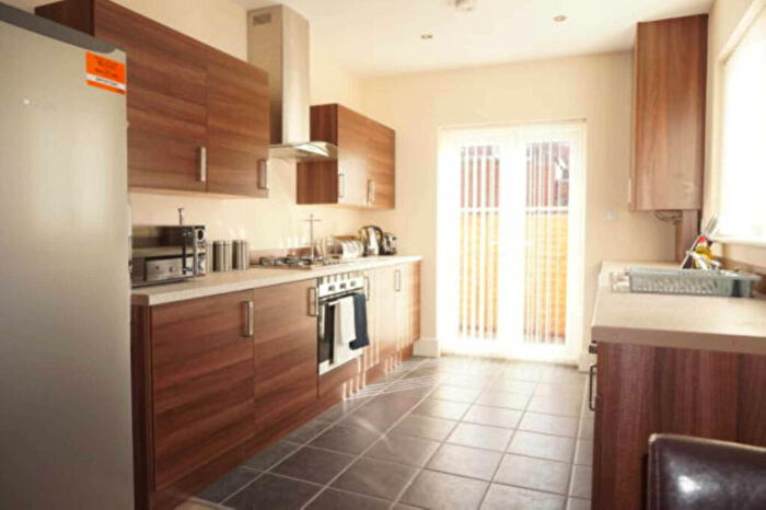 4 Bedroom House To Rent In Elleray Road, Salford, M6