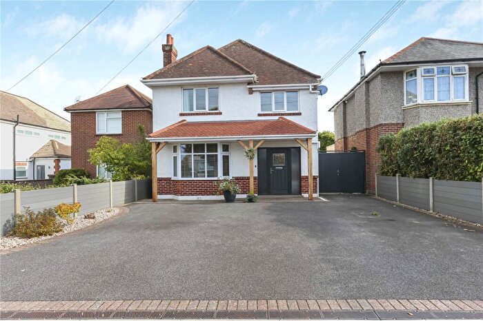 4 Bedroom Detached House For Sale In Cox Avenue, Muscliff, Bournemouth, BH9