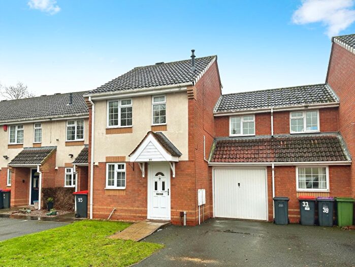 3 Bedroom Terraced House To Rent In Trafalgar Close, Muxton, Telford, Shropshire, TF2