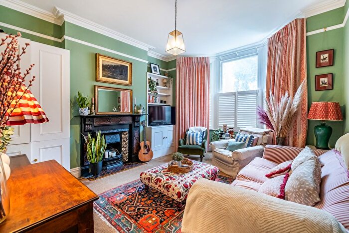 2 Bedroom Flat For Sale In Saltram Crescent, London, W9
