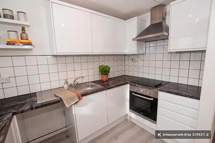 1 Bedroom Flat To Rent In Oakbank Road, Southampton, SO19
