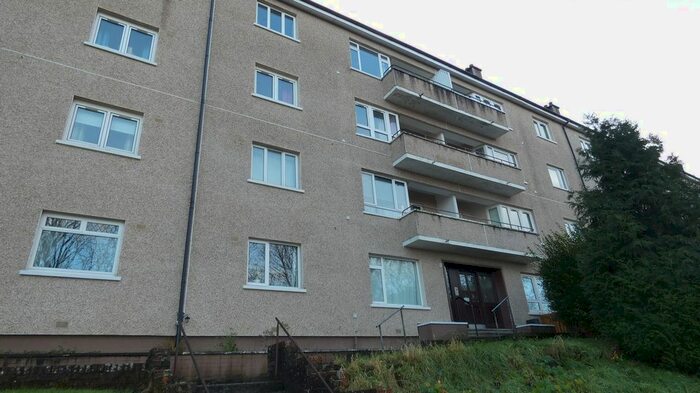 2 Bedroom Flat To Rent In Barrmill Road, Thornliebank, Glasgow G43