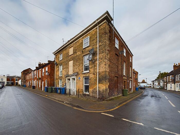 4 Bedroom Block Of Flats For Sale In Red Lion Street, Boston, Lincolnshire, PE21