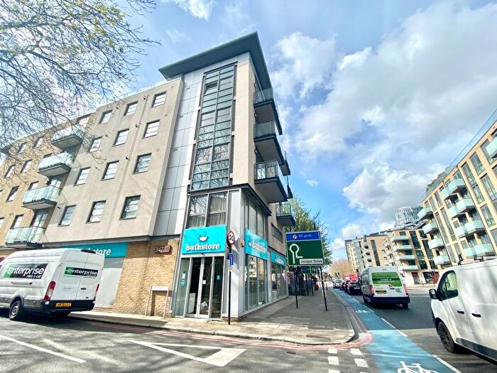 2 Bedroom Flat To Rent In Horizon Building, York Road, Battersea, SW11
