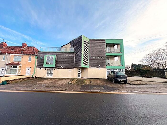 1 Bedroom Flat To Rent In Elmleigh Road, Mangotsfield, Bristol, BS16