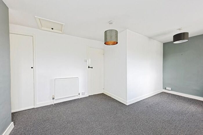 2 Bedroom Property To Rent In The Street, Sandwich, CT13