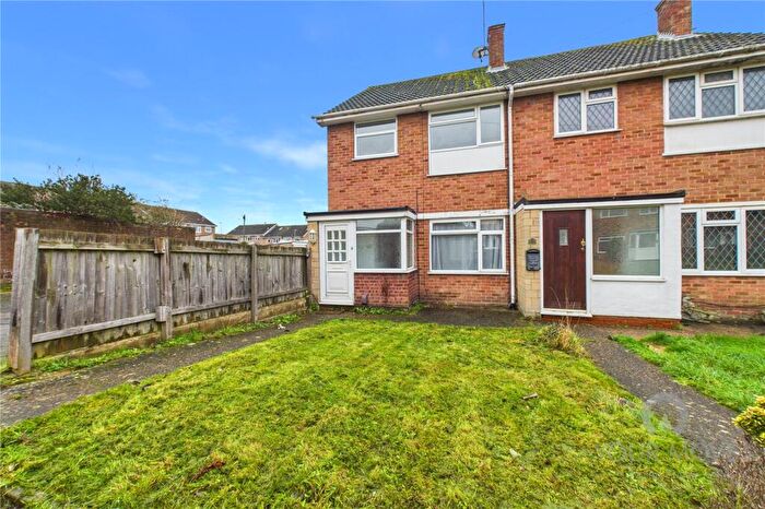 3 Bedroom Semi-Detached House To Rent In Grasscroft, Kingsthorpe, Northampton, NN2