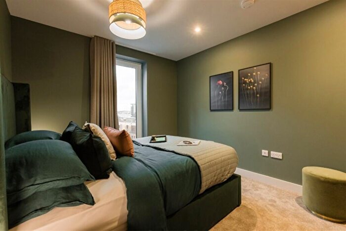 2 Bedroom Apartment To Rent In Mcewan Walk, Fountainbridge, Edinburgh, EH3