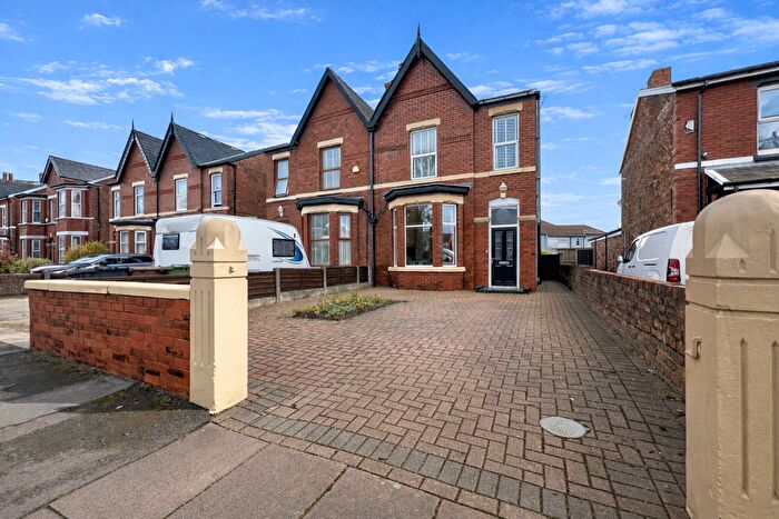 4 Bedroom Semi Detached House For Sale In Cedar Street, Southport, Merseyside, PR8