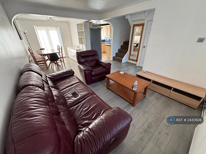 3 Bedroom Terraced House To Rent In Brempsons, Basildon, SS14