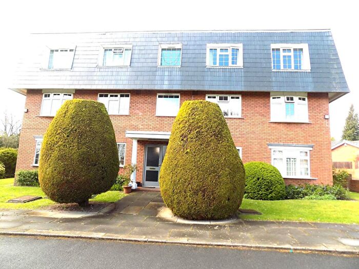 1 Bedroom Apartment To Rent In Hillside Court, Liverpool, L25