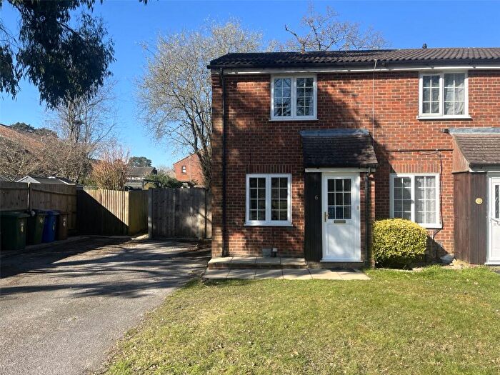 2 Bedroom Terraced House To Rent In Draycott, Bracknell, Berkshire, RG12