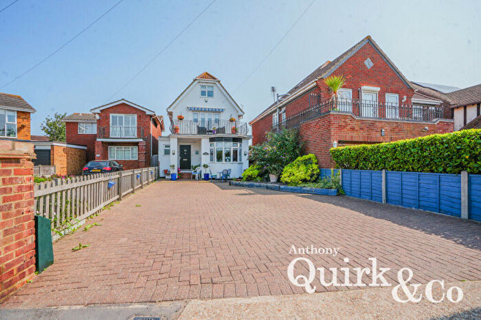 5 Bedroom Detached House For Sale In Thorney Bay Road, Canvey Island, SS8