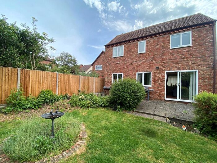 Link Detached House To Rent In Barn Close, Hartford, PE29