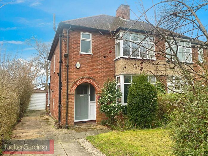 3 Bedroom House To Rent In Windsor Road, Cambridge, CB4