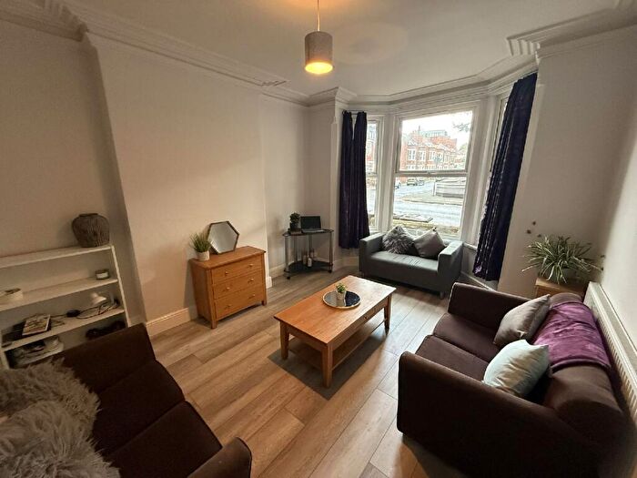 5 Bedroom Flat To Rent In Lenton Boulevard, Lenton, Nottingham, Nottinghamshire, NG7