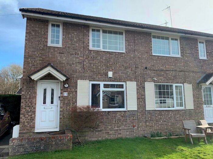 1 Bedroom Flat To Rent In Millfield Drive, Cowbridge, CF71