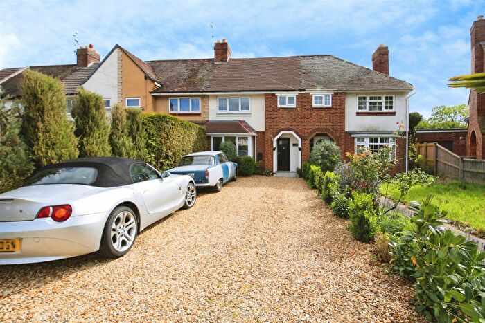 4 Bedroom Terraced House For Sale In Croyland Road, Peterborough, PE4