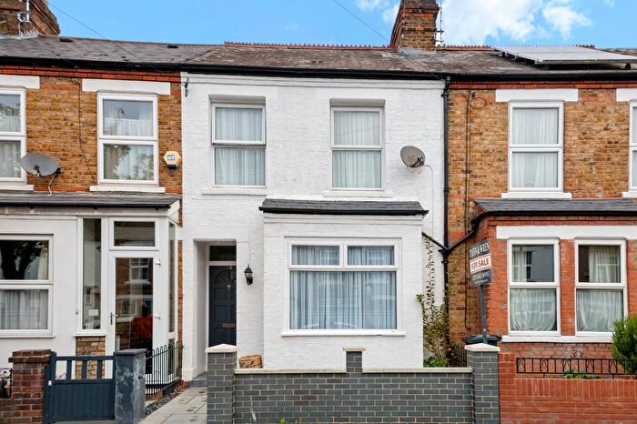 2 Bedroom Terraced House For Sale In Framfield Road, Hanwell, London, W7