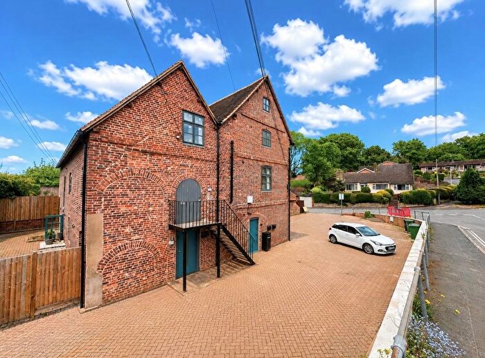2 Bedroom Flat To Rent In Park Lane, Bewdley, DY12