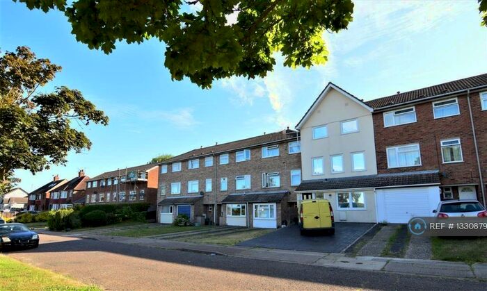 5 Bedroom Terraced House To Rent In St. Andrews Avenue, Colchester, CO4