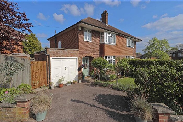 3 Bedroom Semi-Detached House For Sale In Enstone Road, Ickenham, UB10