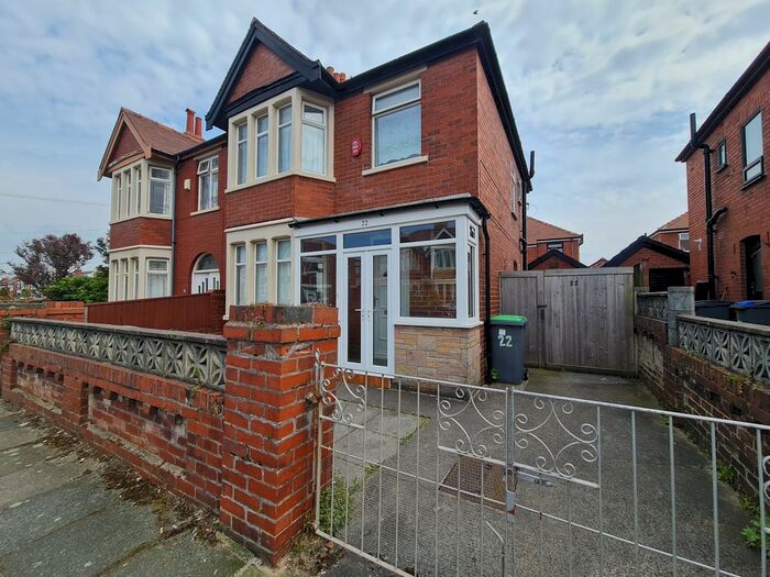 3 Bedroom Semi-Detached House To Rent In Gildabrook Road, Blackpool, Lancashire, FY4