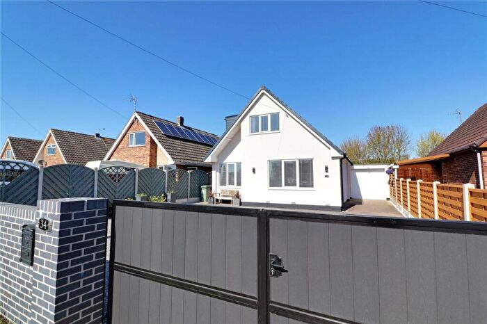 3 Bedroom Bungalow For Sale In Akeferry Road, Westwoodside, Lincolnshire, DN9