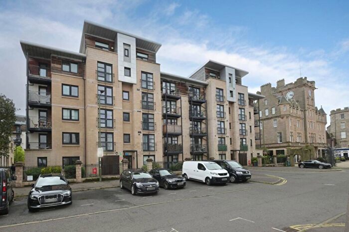 2 Bedroom Flat For Sale In / Tower Place, The Shore, Edinburgh, EH6