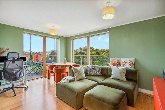 1 Bedroom Flat To Rent In Southern Row, London, W10