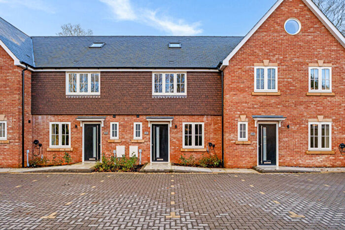 3 Bedroom Terraced House For Sale In Redpender Court, Andover Road, Winchester, SO22