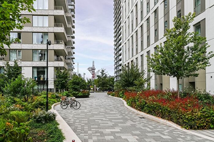 1 Bedroom Flat To Rent In Cherry Park Lane, Stratford, London, E20