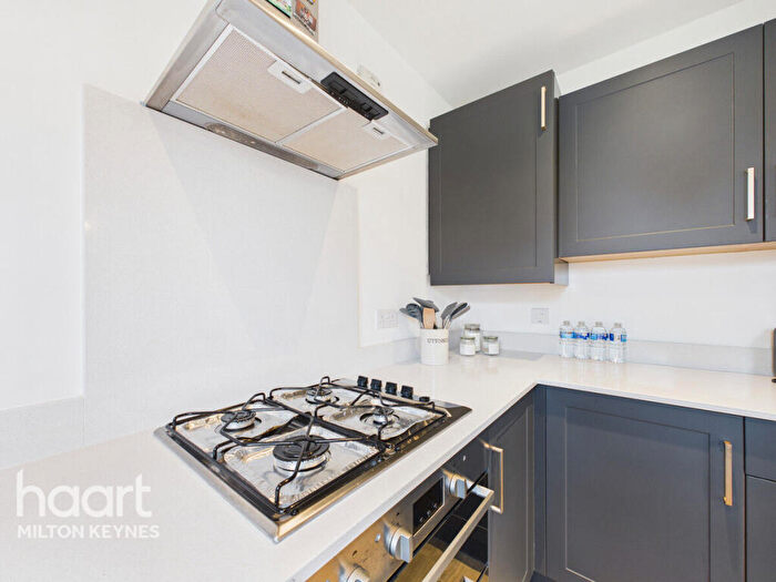 4 Bedroom Detached House For Sale In Rambouillet Drive, Milton Keynes, MK8