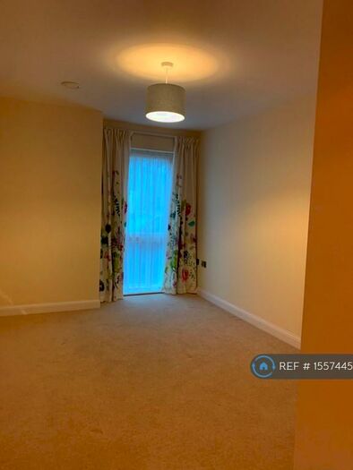 1 Bedroom Flat To Rent In Monmouth House, Monmouth, NP25