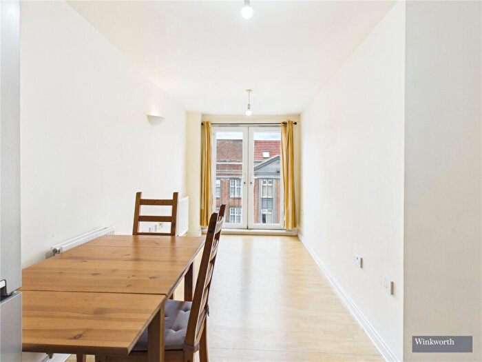 1 Bedroom Apartment For Sale In High Street, Wealdstone, Harrow, Middx, HA3
