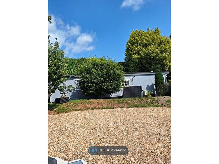 2 Bedroom Mobile/park Home To Rent In Station Road, Dorchester, DT2