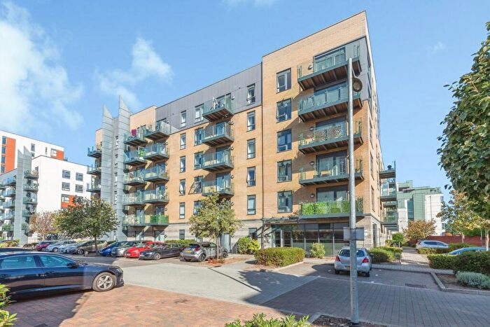 2 Bedroom Apartment For Sale In Pearl Lane, Gillingham, ME7
