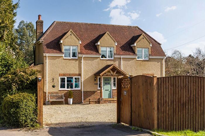 4 Bedroom Detached House For Sale In Cumnor Road, Boars Hill, OX1